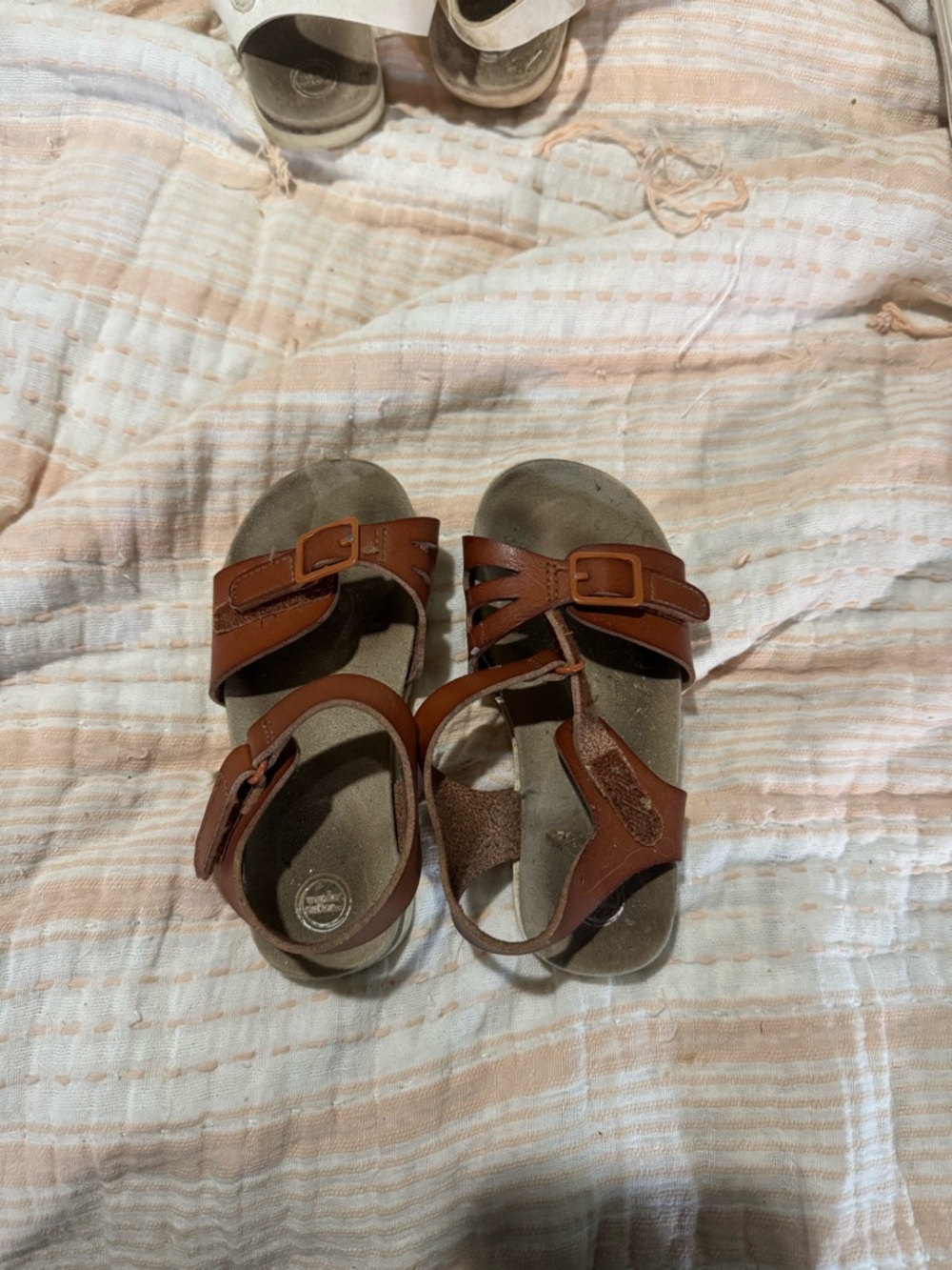 wonder nation Brown Adjustable Strap Kids Sandals